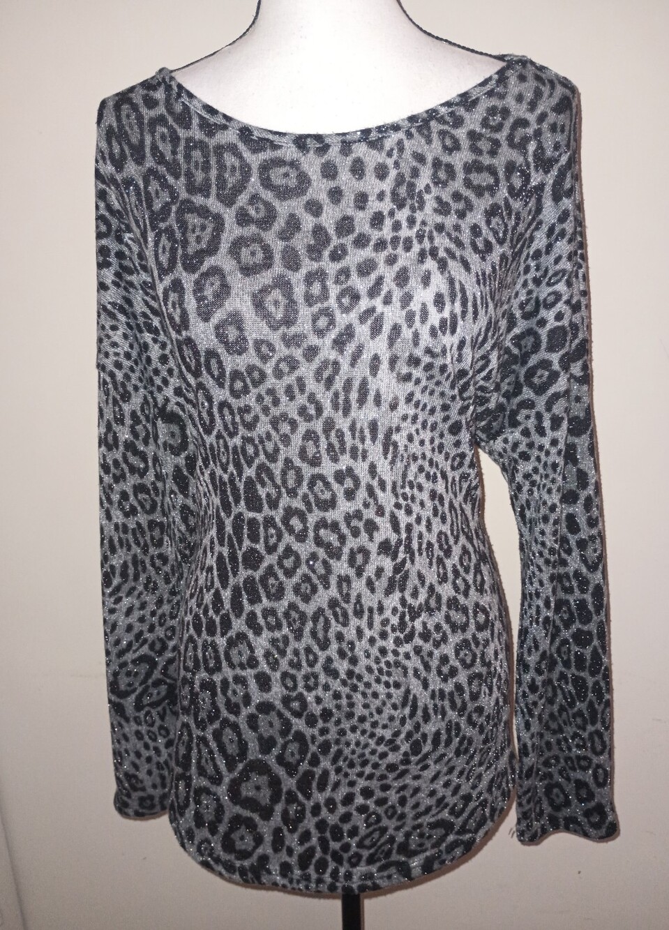 INC International Concepts Grey and Black Leopard-Print Long Sleeve Top SZ18-20